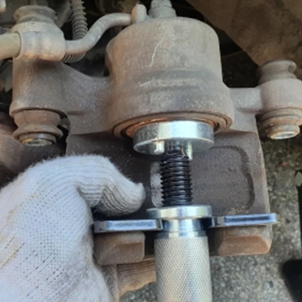 Pads and Rotors Service Set | Caliper Separator | 3-Piece Hand Tool - Thumbnail 2