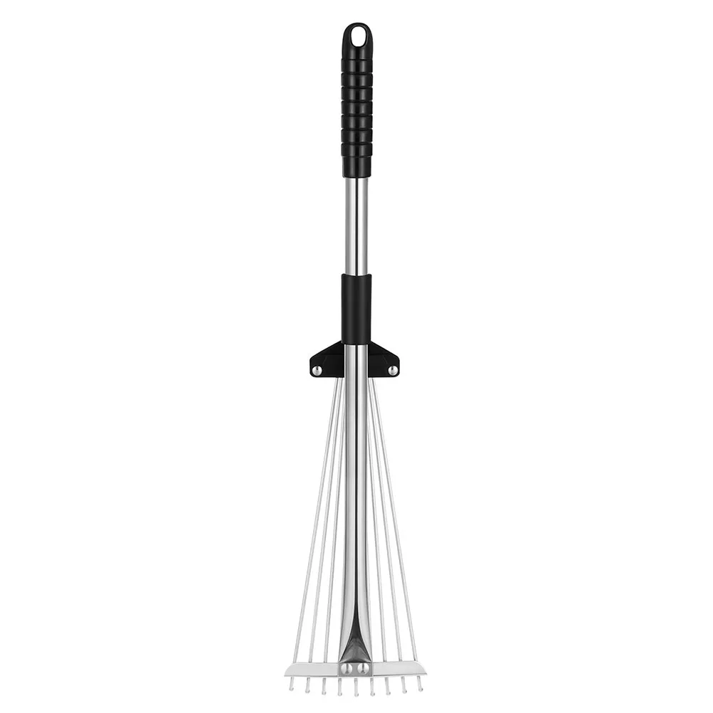 Heavy-duty adjustable metal rake with telescopic anti-slip handle, built for robust yard cleaning and managing large piles of leaves.