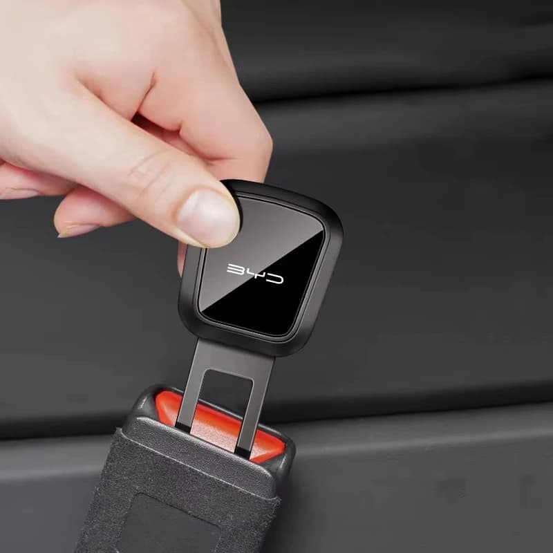 Atto 3 Seal Seat Belt Extender | Quick Release Clip | Zinc Alloy Buckle - Thumbnail 4
