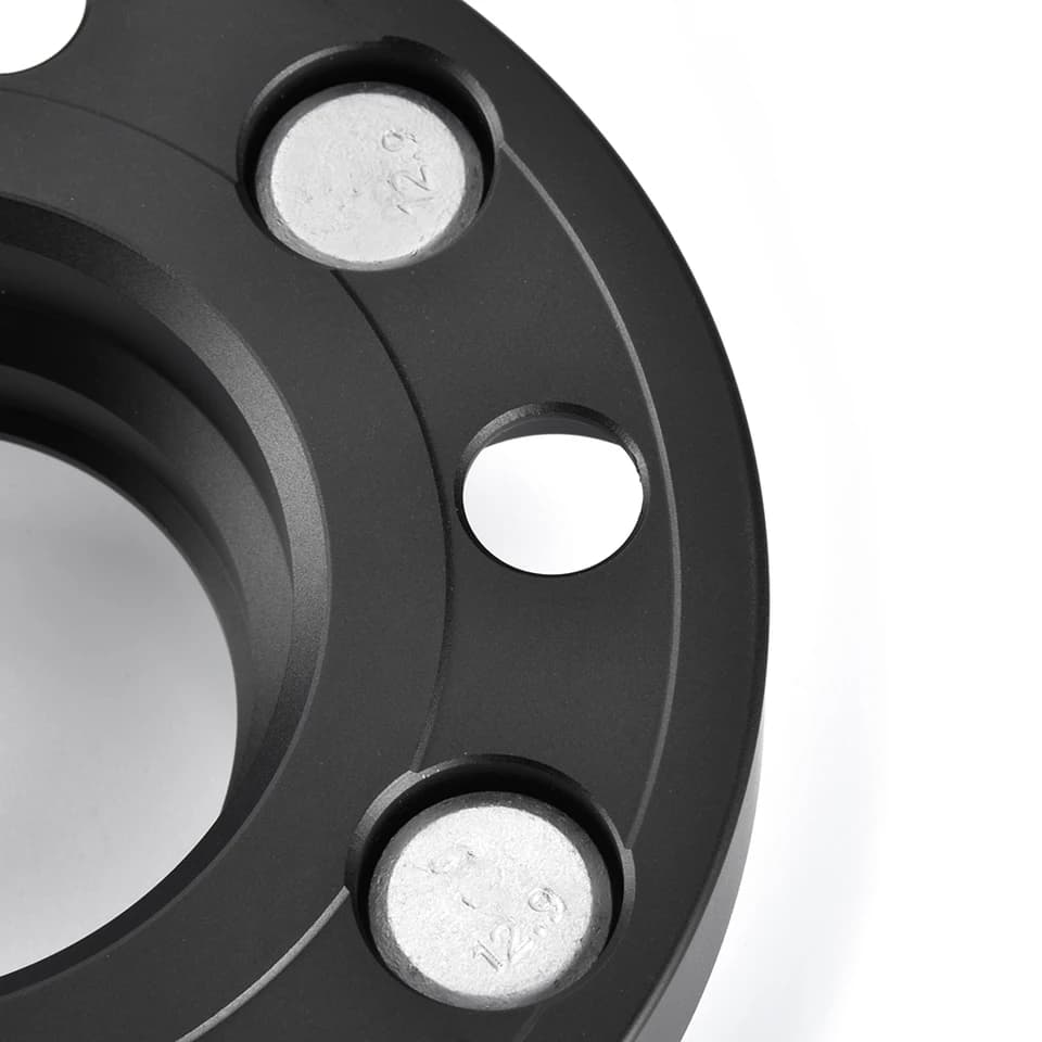 Wheel Chock for Caravan | Heavy Duty Rubber | Anti-Slip Design - Thumbnail 6