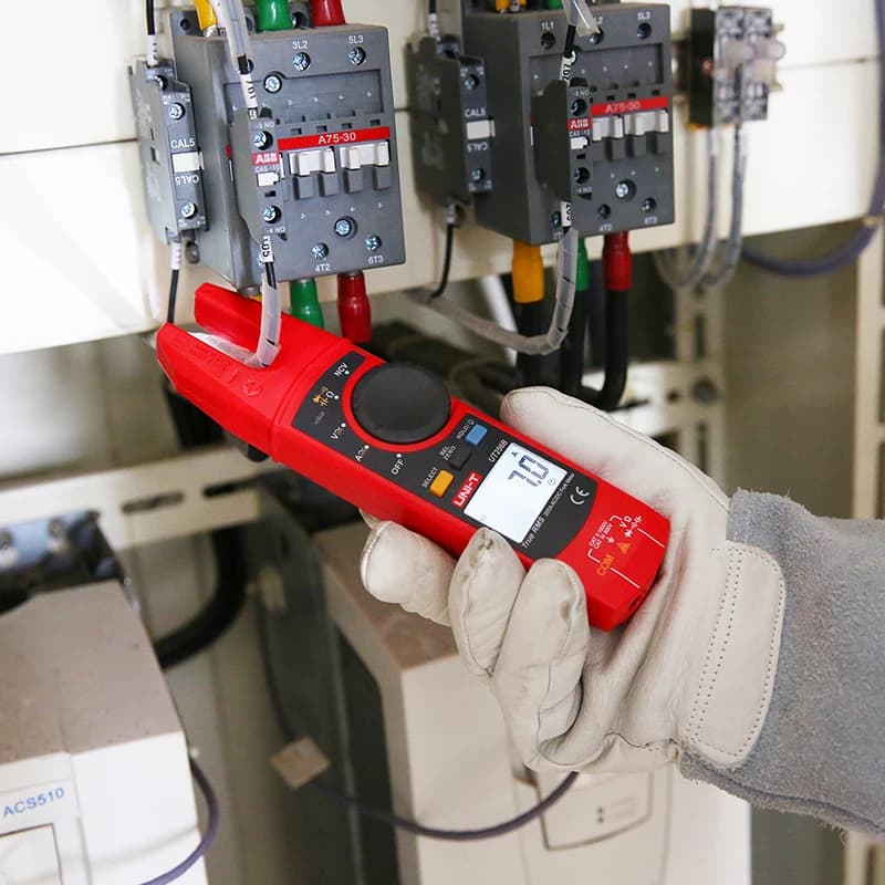 UNI-T UT256B Clamp Meter | 200A Proving Unit | NCV Digital Ammeter - Thumbnail 4