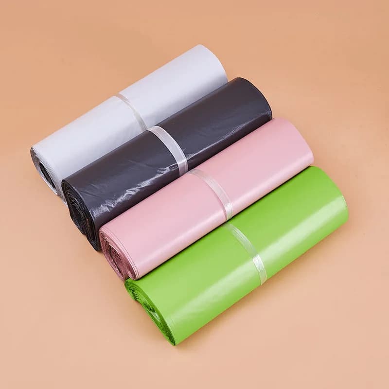 50 Plastic Mailing Bags | Self-Seal Adhesive | Secure Postal Transport - Thumbnail 3