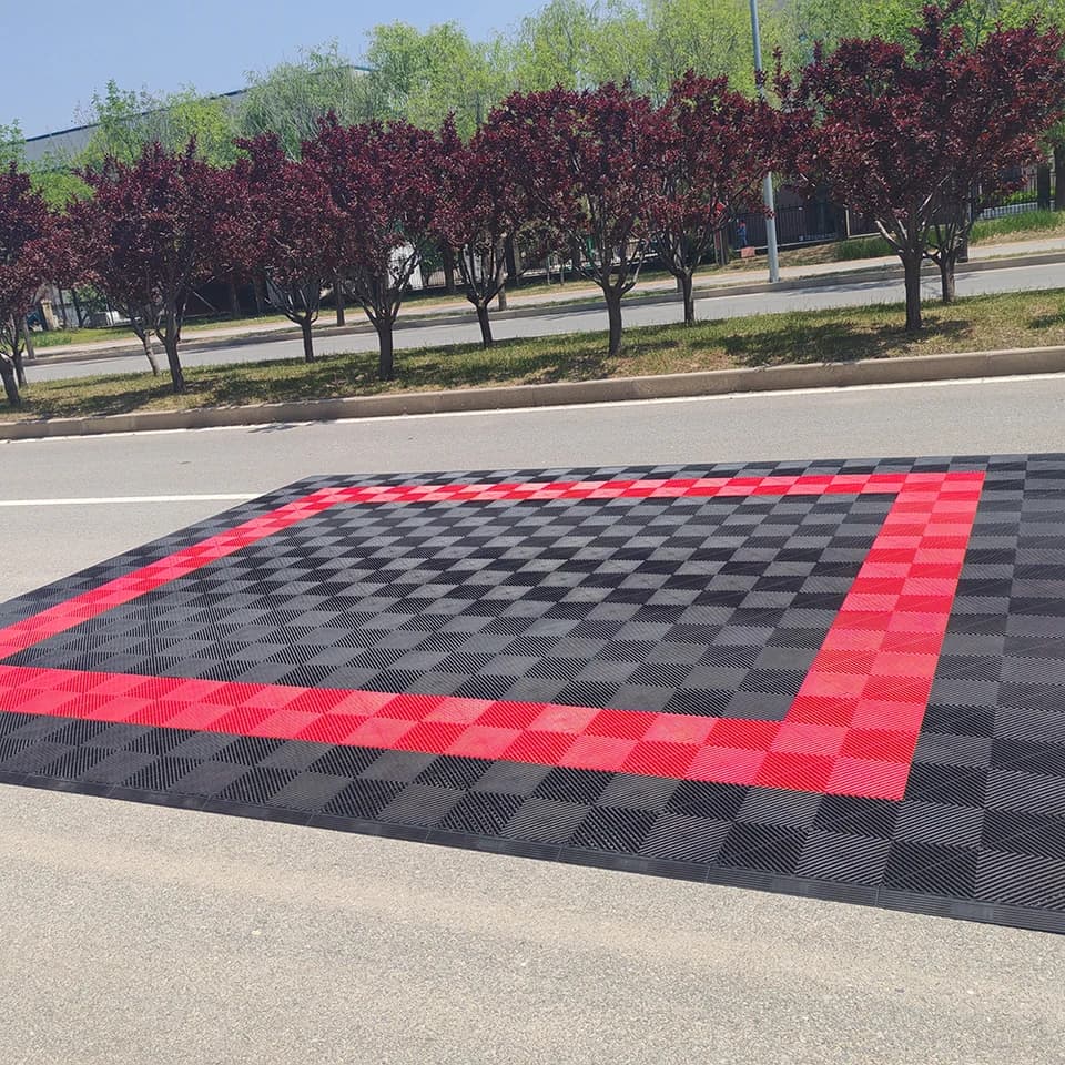 Interlocking Garage Floor Tile | Heavy Duty Plastic Grid | Workshop & Showroom - Thumbnail 3