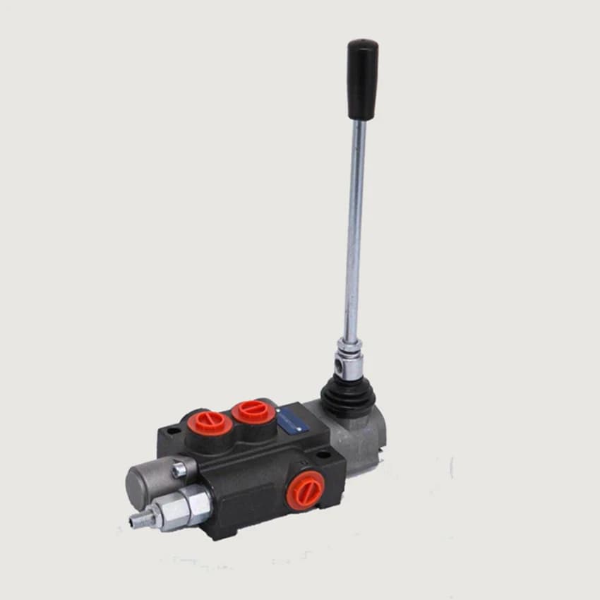 P40 Series hydraulic directional control valve with integral reversing and splitter speed control, rated for 40 liters per minute flow.