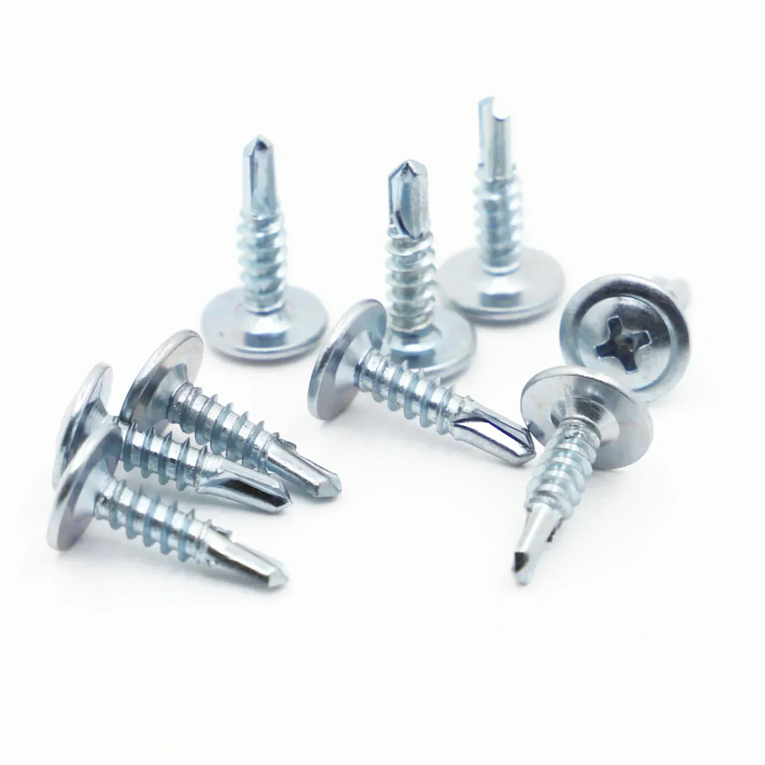 100-piece set of zinc plated M4.2 self-drilling screws with large flat head and cross drill tail design for various fastening applications.