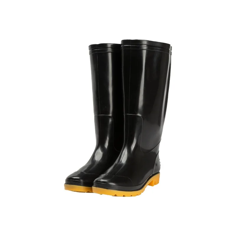 Men's Safety Wellington Boots: Black rubber boots with yellow soles on a white background.