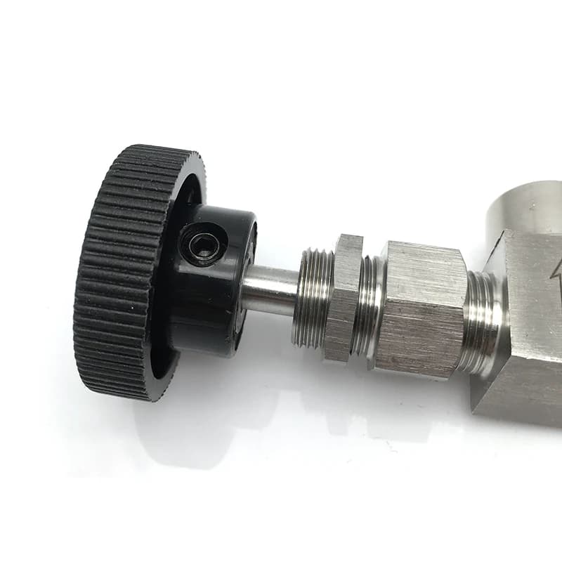 304 SS Elbow Male Female Needle Valve | 90° Flow Control | Water, Gas, Oil