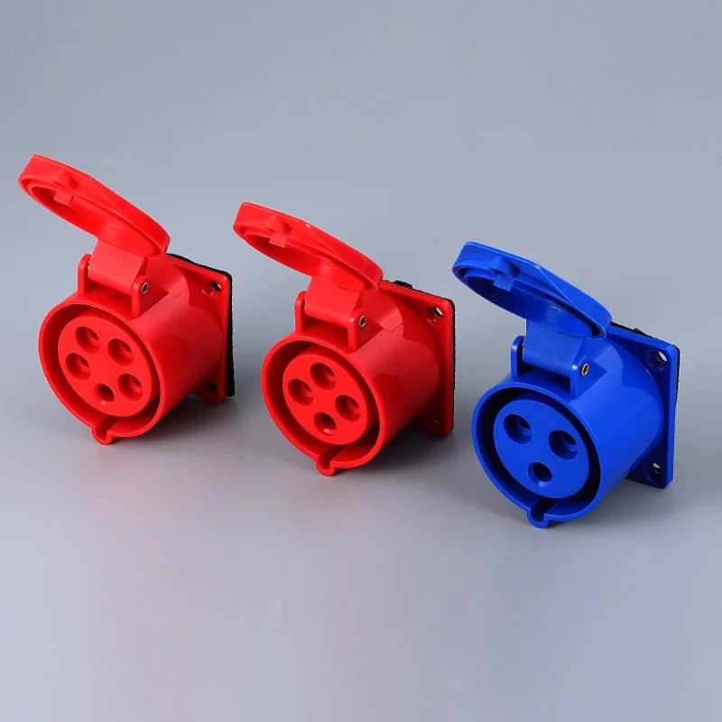 Industrial 5-pin plug and socket connector, 16A 32A IP44 rated, for 220V 380V 415V power in wall-mounted male and female configurations.
