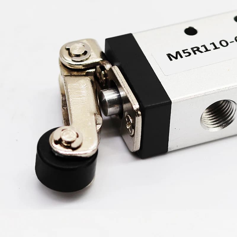 Pneumatic Manual Switch Valve | M5B210-08 & M5PF110-06 Models | Precision Control - Thumbnail 6