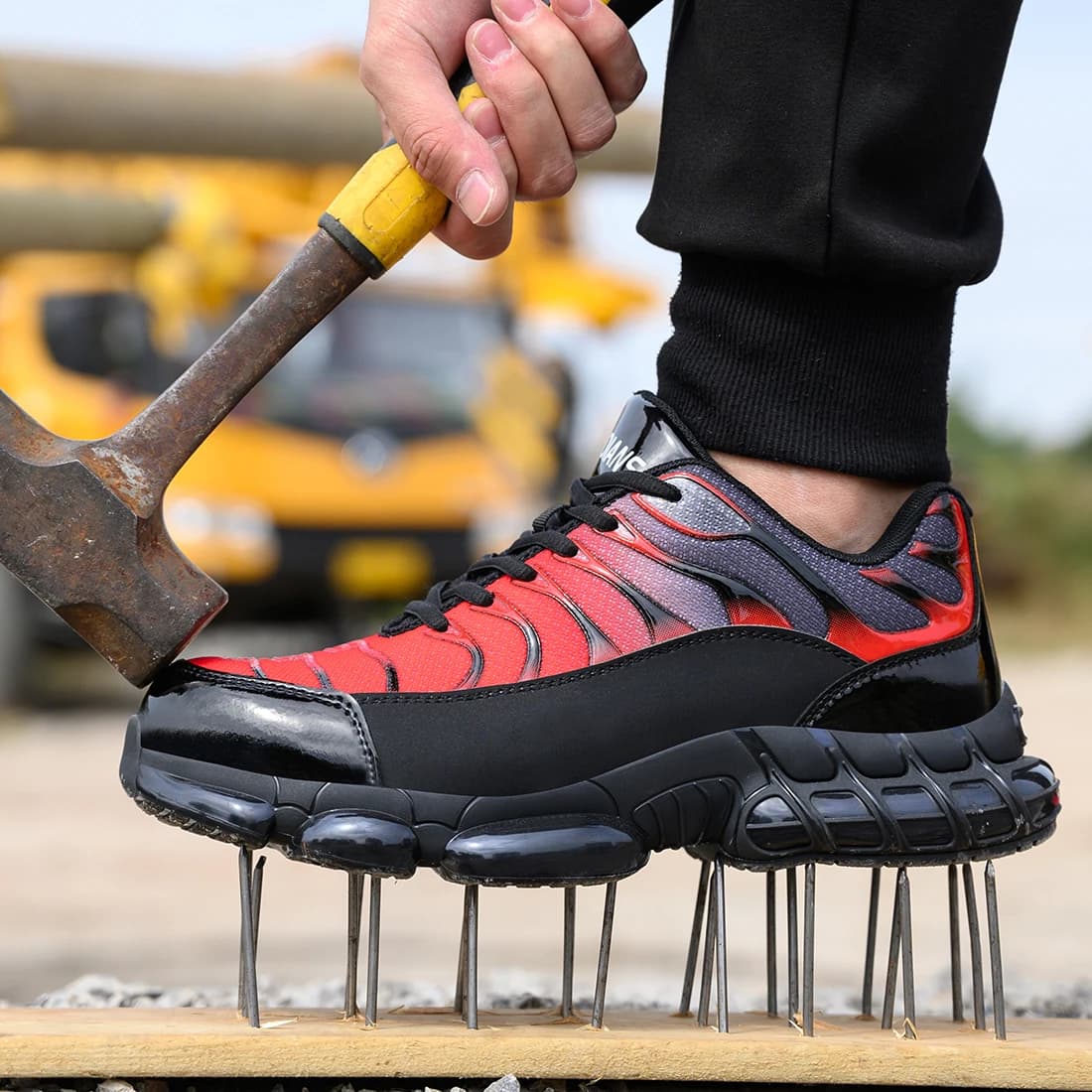 Safety Shoes for Men | Non-Slip Breathable Work Boots | Anti-Puncture Heavy-Duty Construction - Thumbnail 2