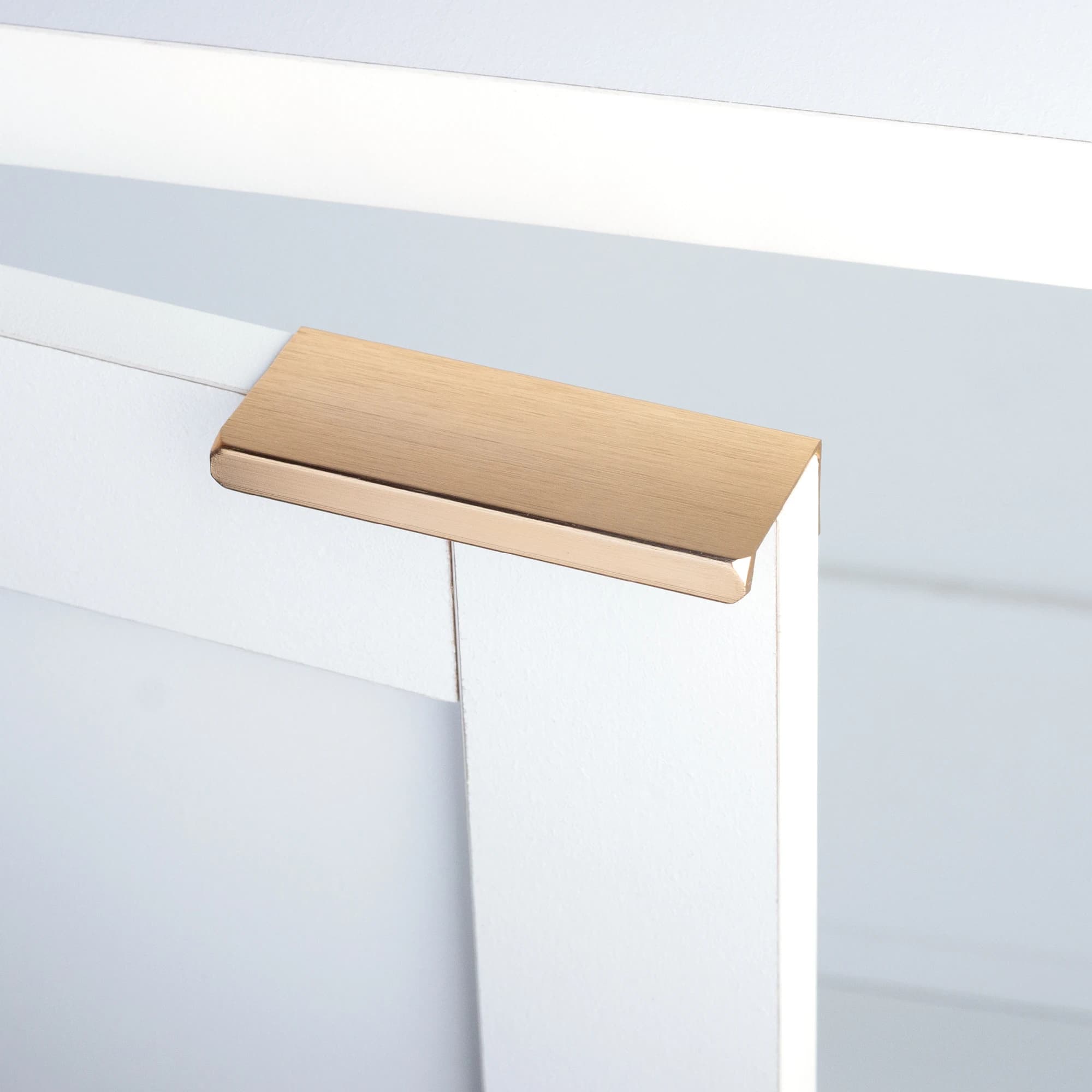 Drawer Handles | 2PCS Invisible Edge Pulls | Golden & Black Aluminum Alloy - Thumbnail 6