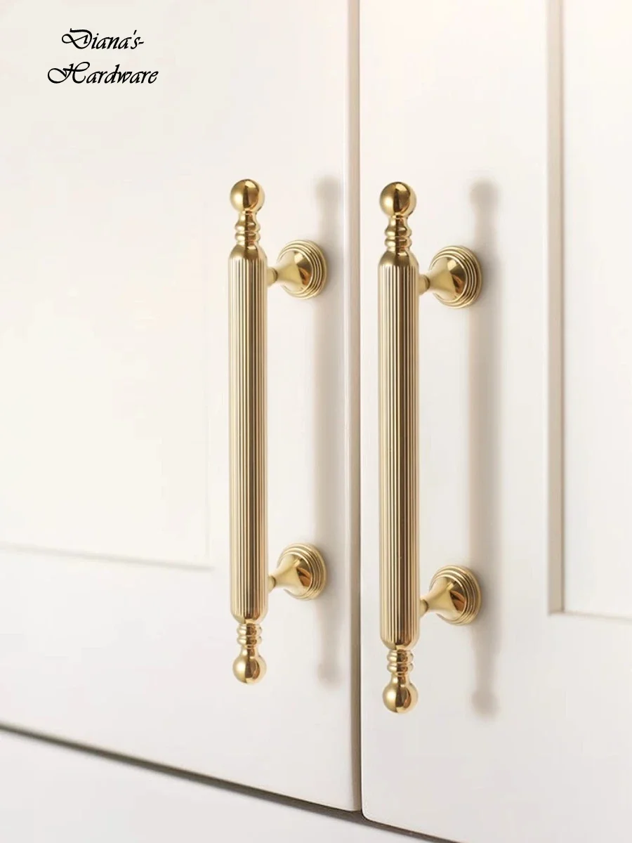 Style Cabinet Pulls | Light Luxury Gold & Black | Vertical Grain Drawer Handles & Knobs - Thumbnail 2
