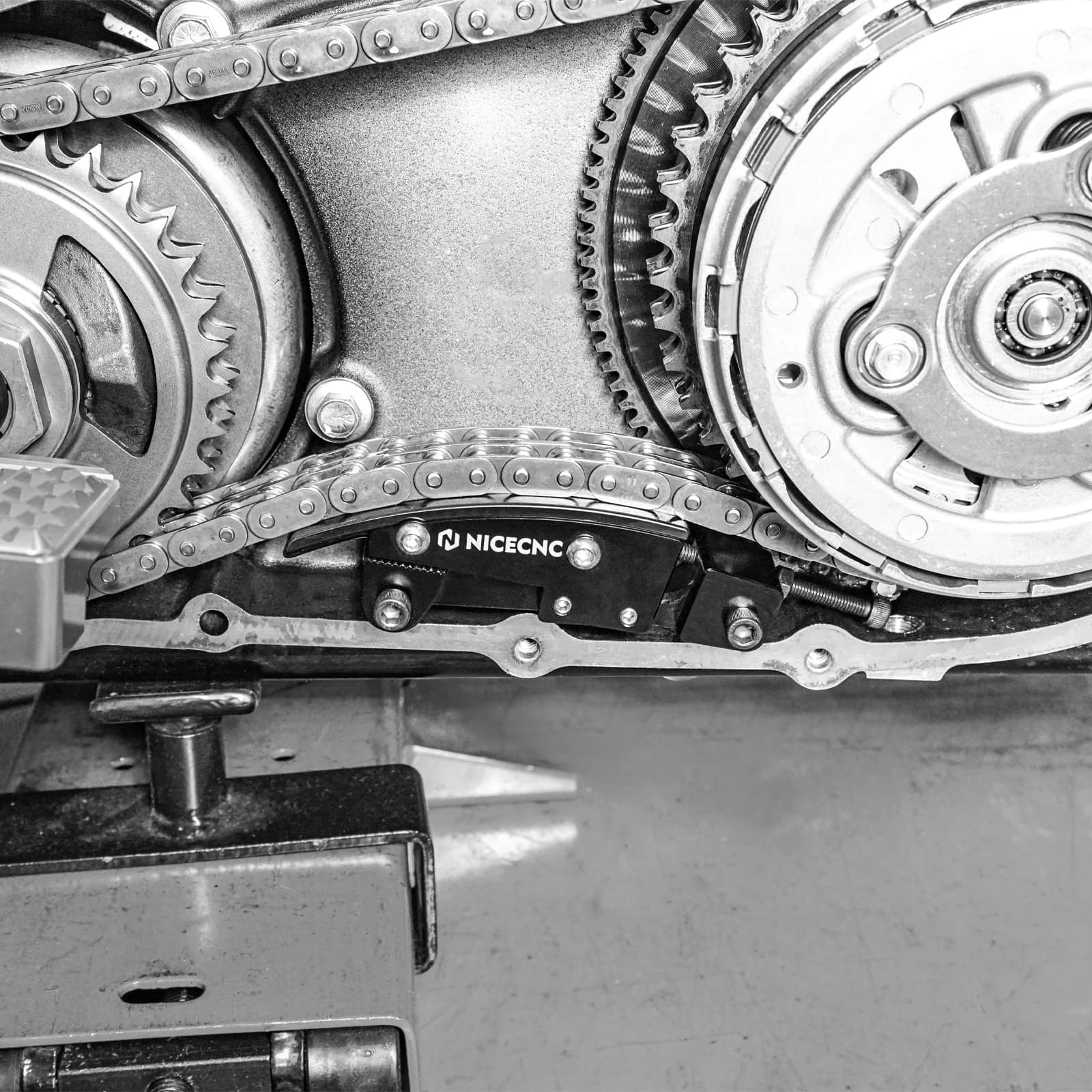 Primary Chain Tensioner | Manual Adjust | For Road King, Street Glide, CVO Ultra Limited - Thumbnail 3