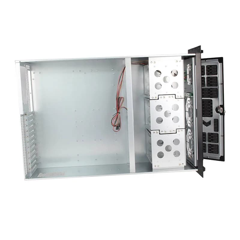 Toploong 4U rackmount server chassis with 15 HDD bays and space for 5 GPUs, designed for AI edge computing and deep learning workloads.
