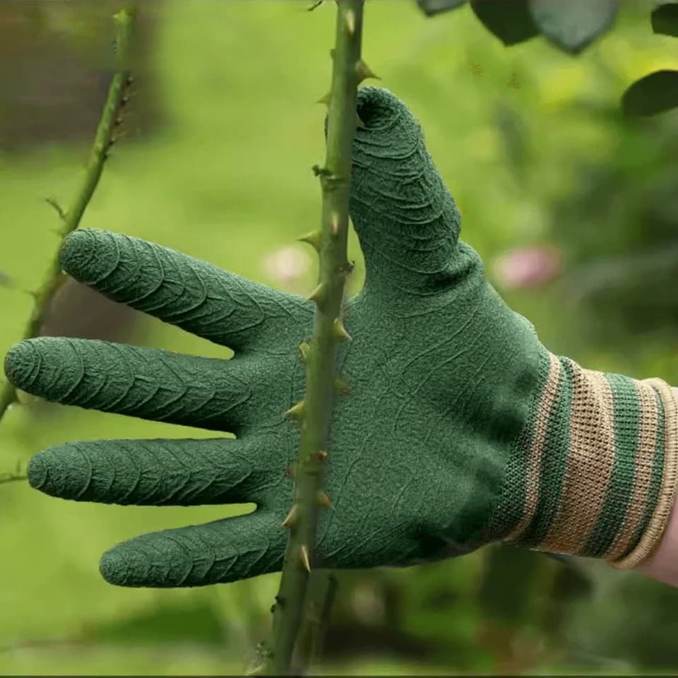 Cut Resistant Gloves | Breathable & Thorn Proof | For Rose Pruning - Thumbnail 3