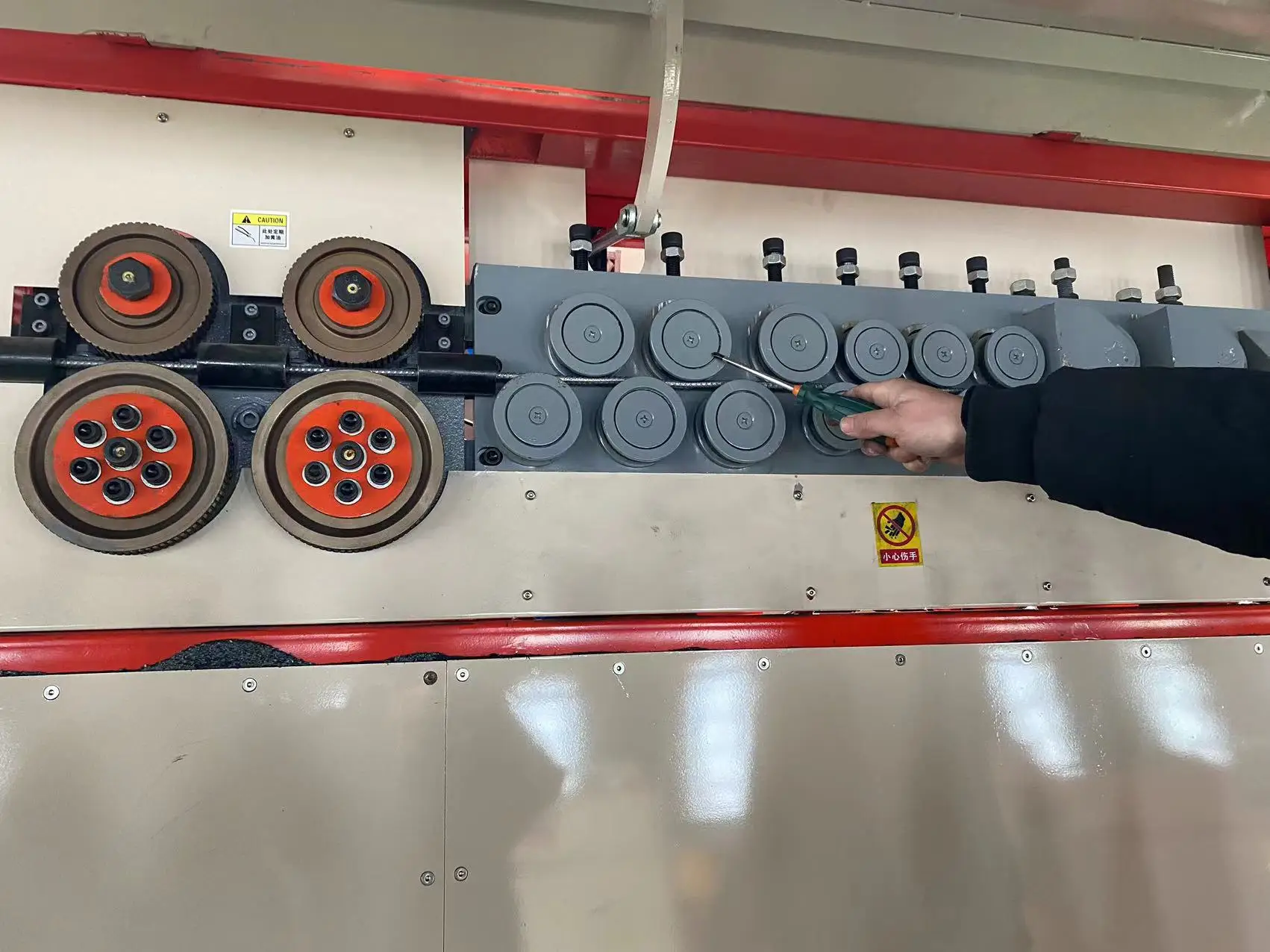 Rebar Bender & Cutter | 4-16mm Capacity | Automatic Steel Bar Straightener - Thumbnail 4