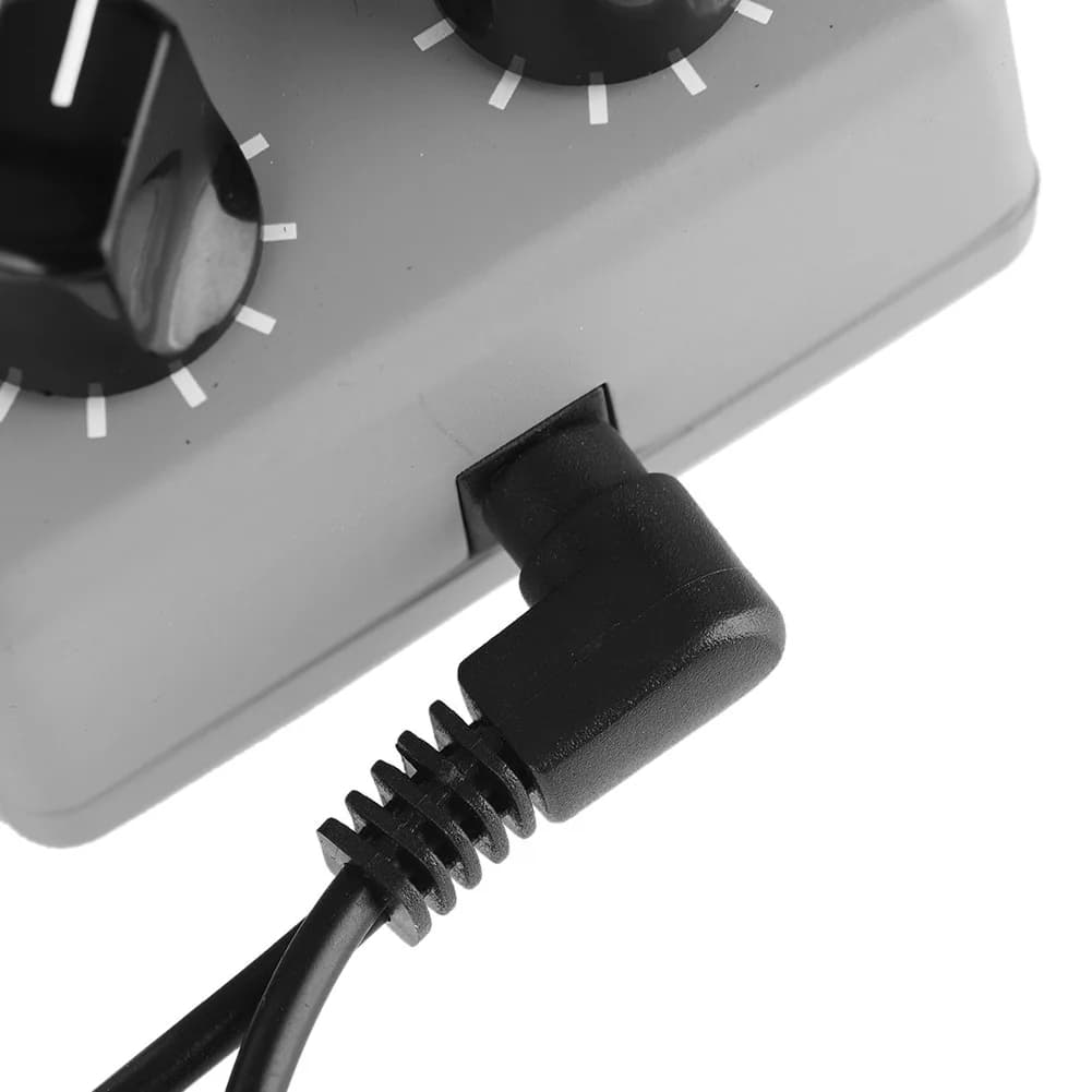 Guitar Pedal Power Supply Daisy Chain | 9V DC Multi-Plug Adapter for Effects Boards - Image 1