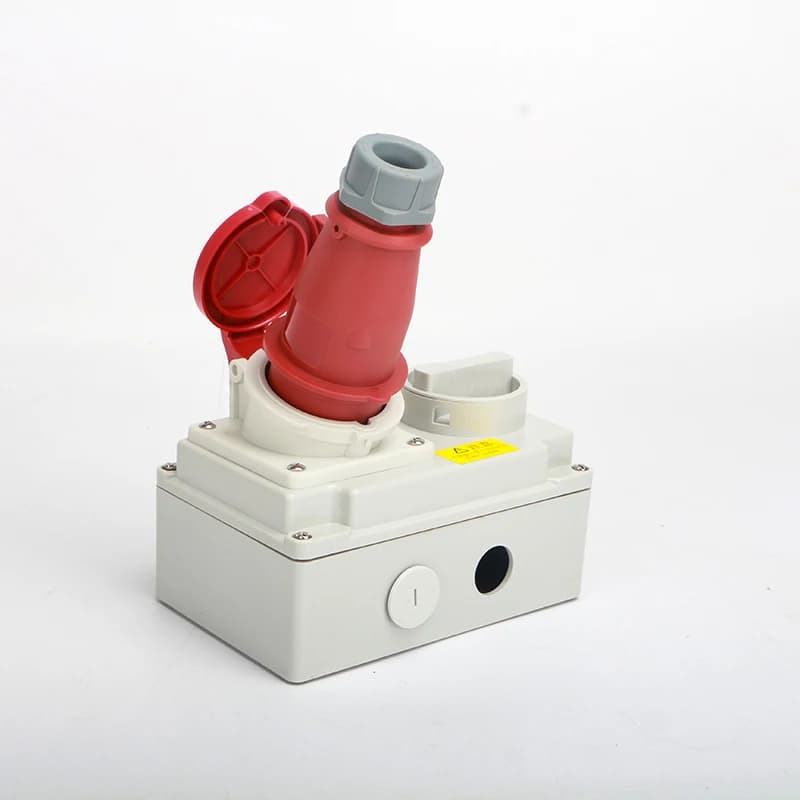 Heavy-Duty 32A Power Socket | IP67 Waterproof | Integrated Circuit Breaker & Safety Interlock - Thumbnail 6