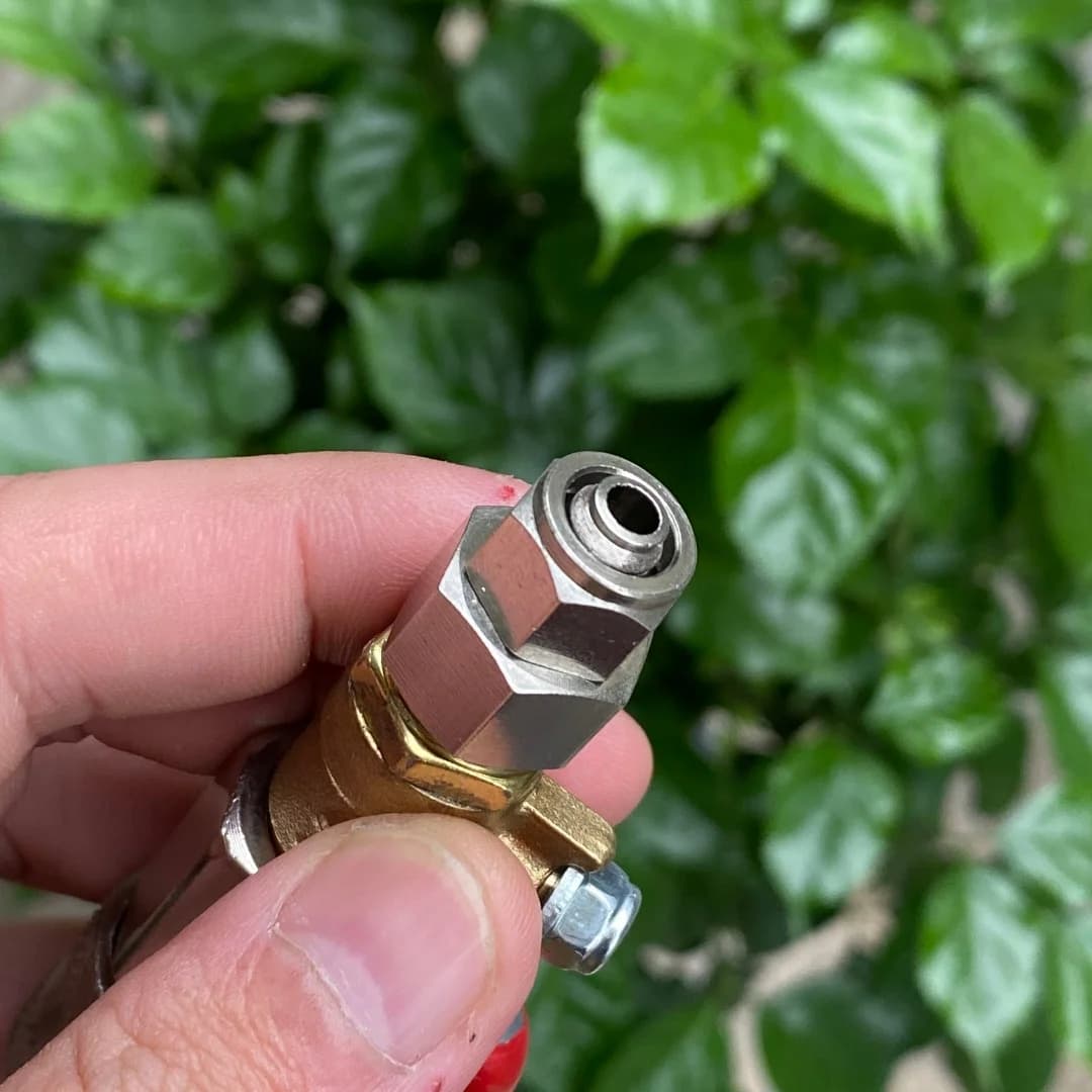 Pneumatic Quick-Connect Coupler | C-Type with Valve | SH SP10/20/30/40 Fittings - Thumbnail 4