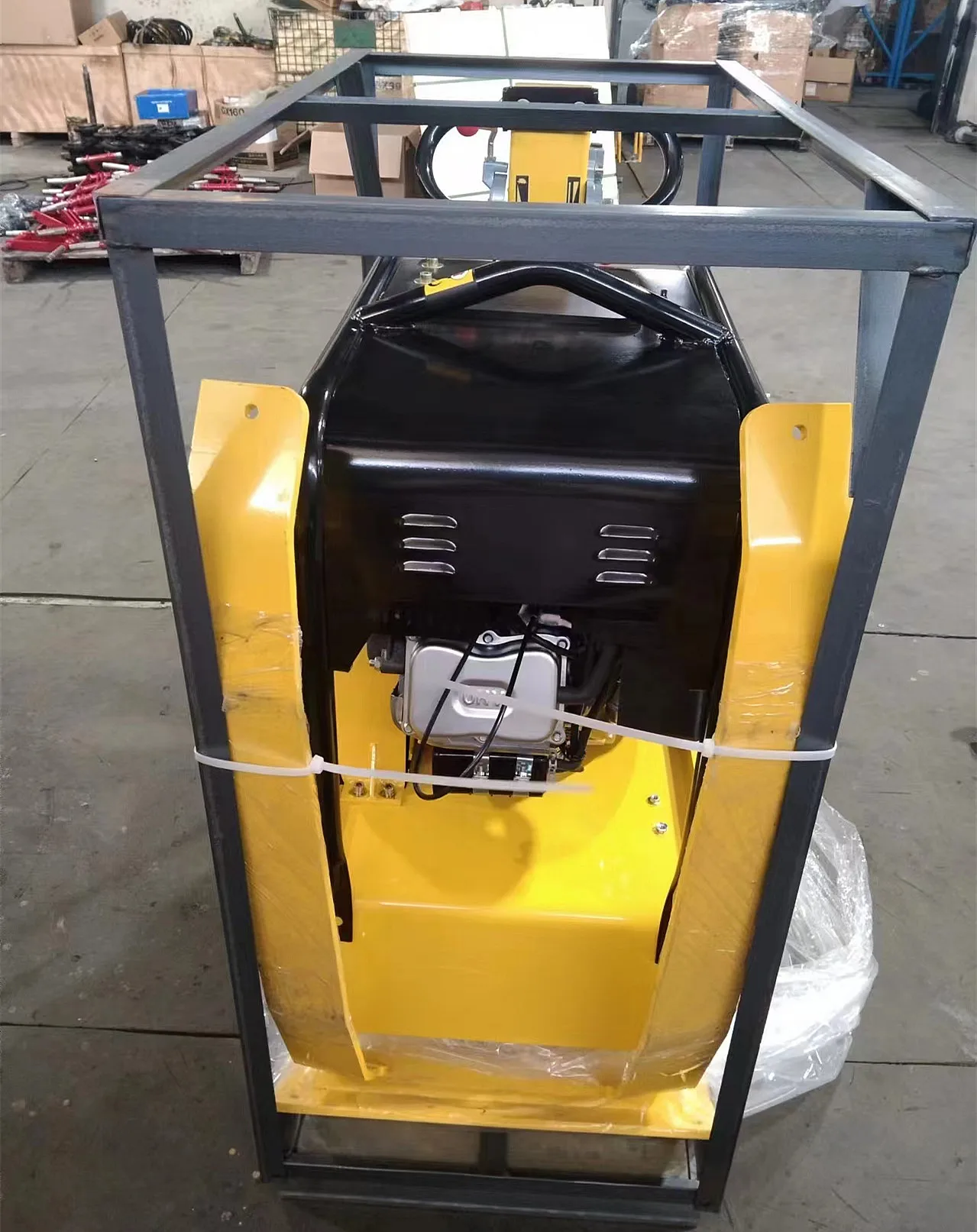Diesel Plate Compactor | Hydraulic Vibrating Design | High Capacity Stone Compaction - Thumbnail 3