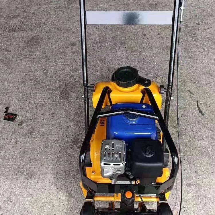 Plate Compactor | Central Machinery Design | For Road Pavement & Excavation Work - Thumbnail 3
