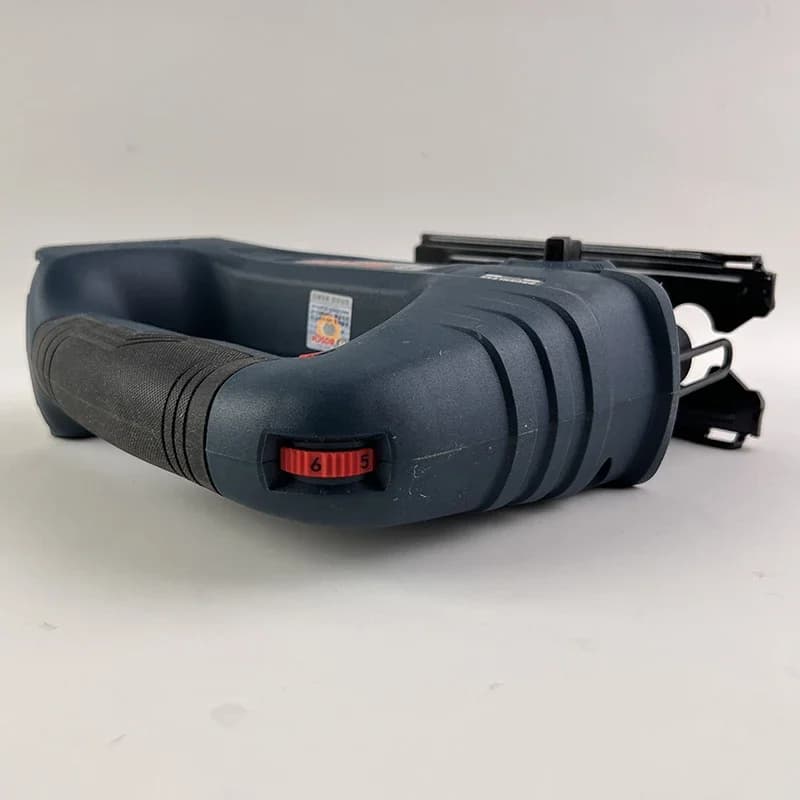 Bosch GST 183-LI Cordless Jig Saw | Brushless Reciprocating Saw | For Wood & Metal Cutting - Thumbnail 4