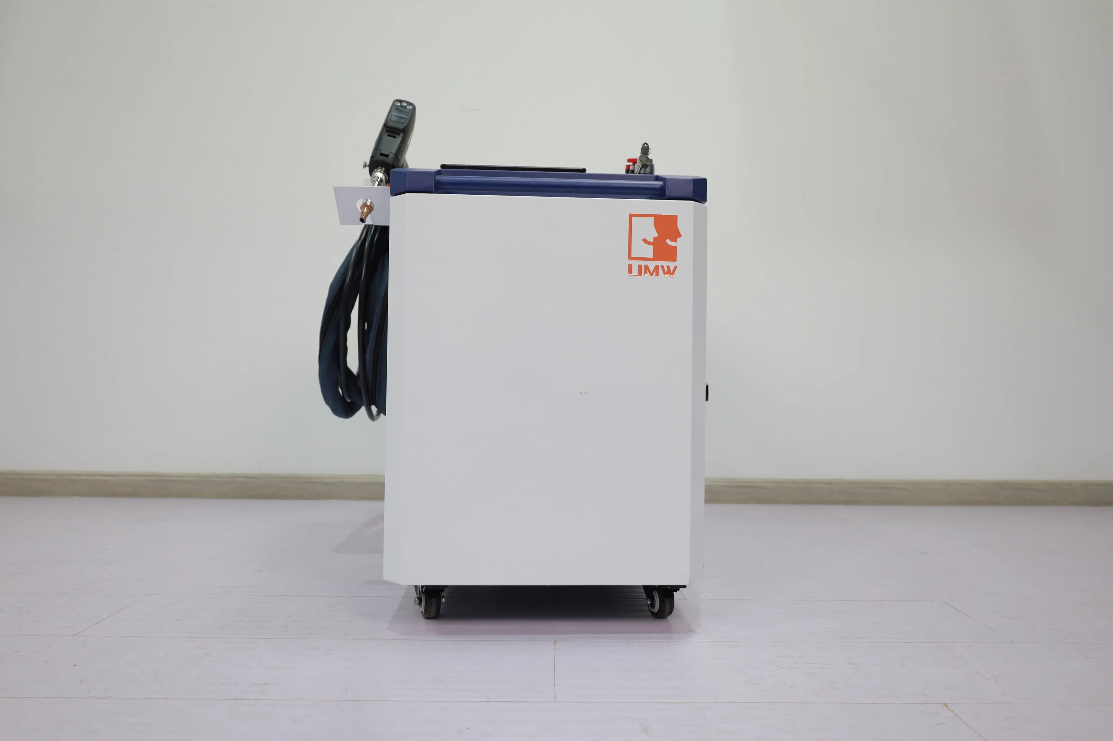 Fiber Laser Welder | 1500W-3000W Handheld System | 4-in-1 Welding, Cutting & Cleaning - Thumbnail 2
