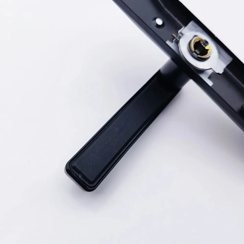 Heavy-Duty Keyless Door Handle Lock | Metal Single Tongue | Thickened Security Bathroom & Household Hardware - Thumbnail 4