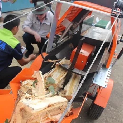 Portable Firewood Saw Machine Diesel Powered Log Cutting Equipment Wood Log Processor for Sale - Thumbnail 6