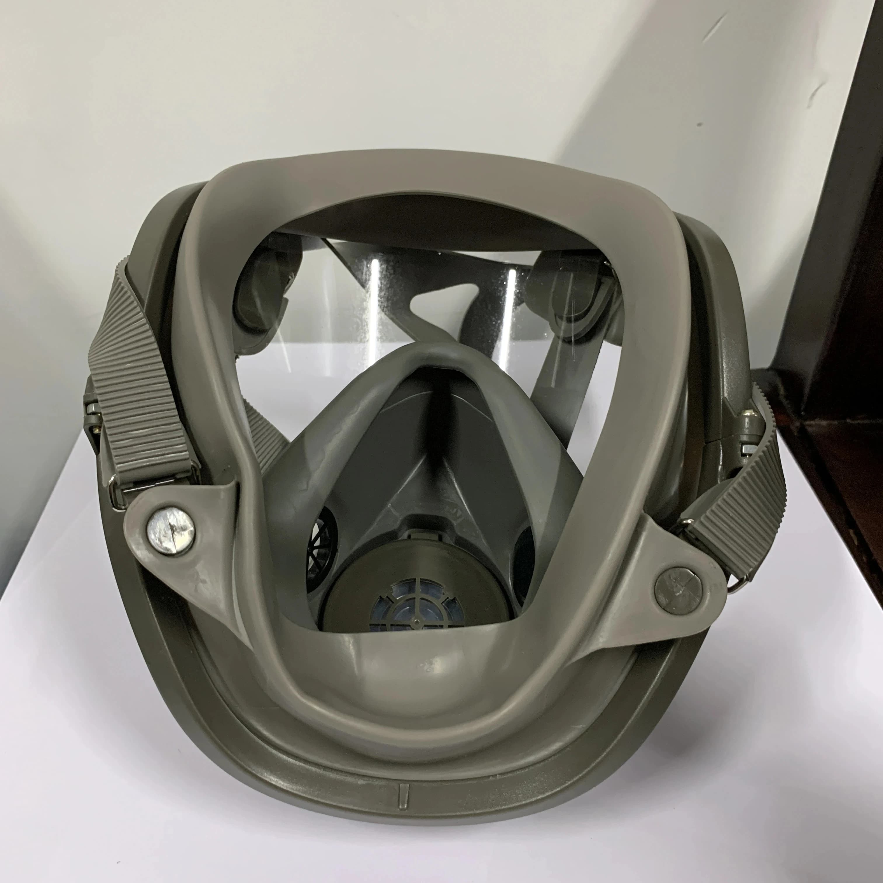 6800 Series Respirator | Multi-Purpose 3-Port System | Organic Vapor & Paint Spray Protection - Thumbnail 3