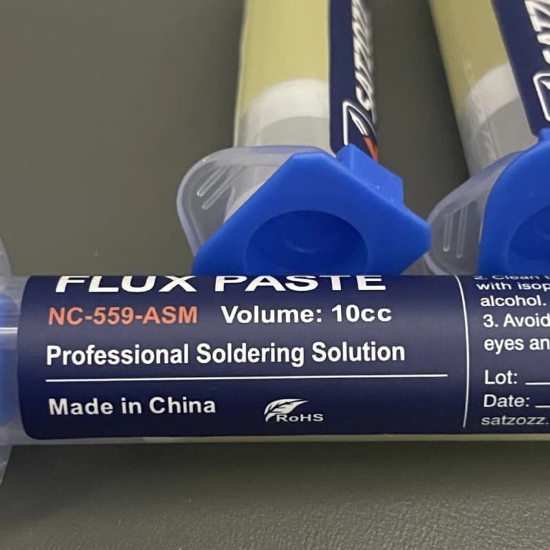 No-Clean Flux Syringe | 10ml Rosin Paste for PCB, BGA & SMD Rework - Thumbnail 4