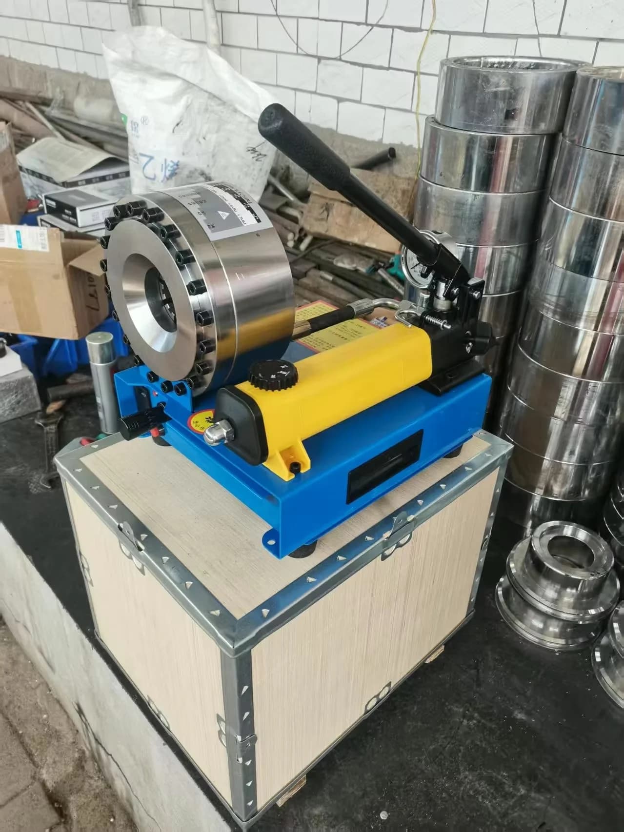 1 Hydraulic Hose Crimping Machine | Portable Manual Tool for Industrial & Repair - Thumbnail 3