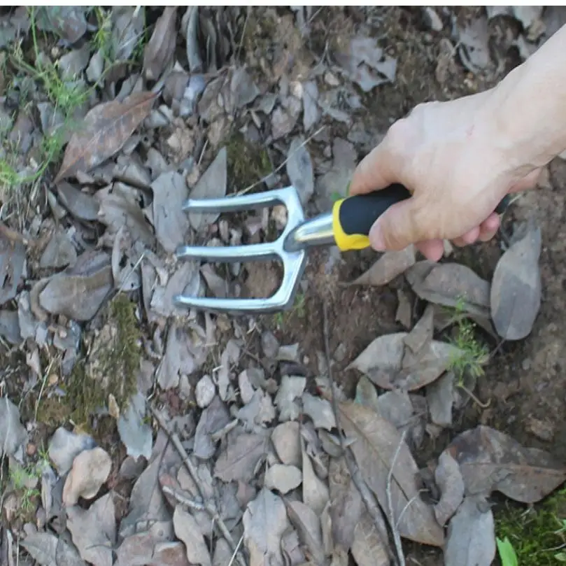 Alloy 3-Claw Garden Rake | Lightweight Soil Loosening Tool | Precision Weeding & Digging - Thumbnail 4