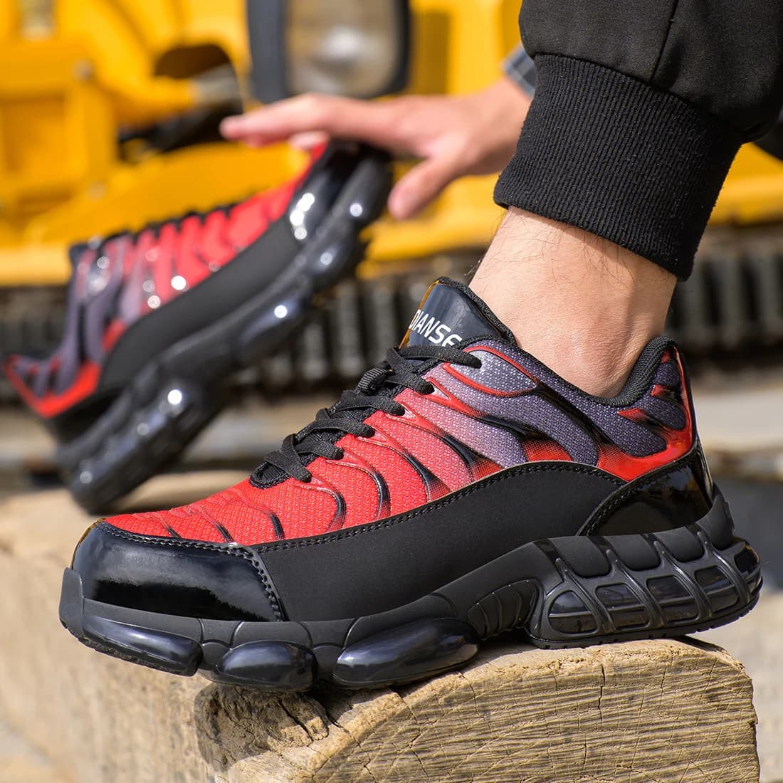 Safety Shoes for Men | Non-Slip Breathable Work Boots | Anti-Puncture Heavy-Duty Construction - Thumbnail 3