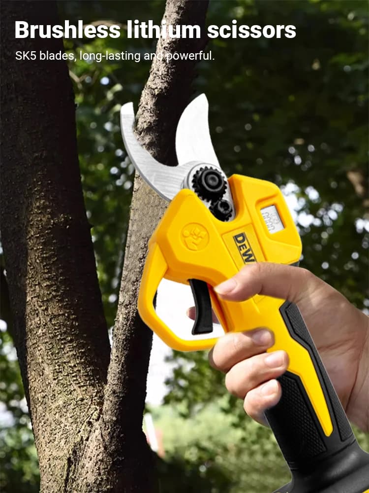 DeWalt 20V Cordless Pruning Shear | Brushless Motor | Professional-Grade Tree & Bonsai Scissors - Thumbnail 6