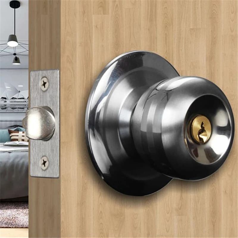 Alloy Door Knob with Key | Rotation Lock Knobset | For Bedroom, Living Room & Bathroom Doors - Thumbnail 3