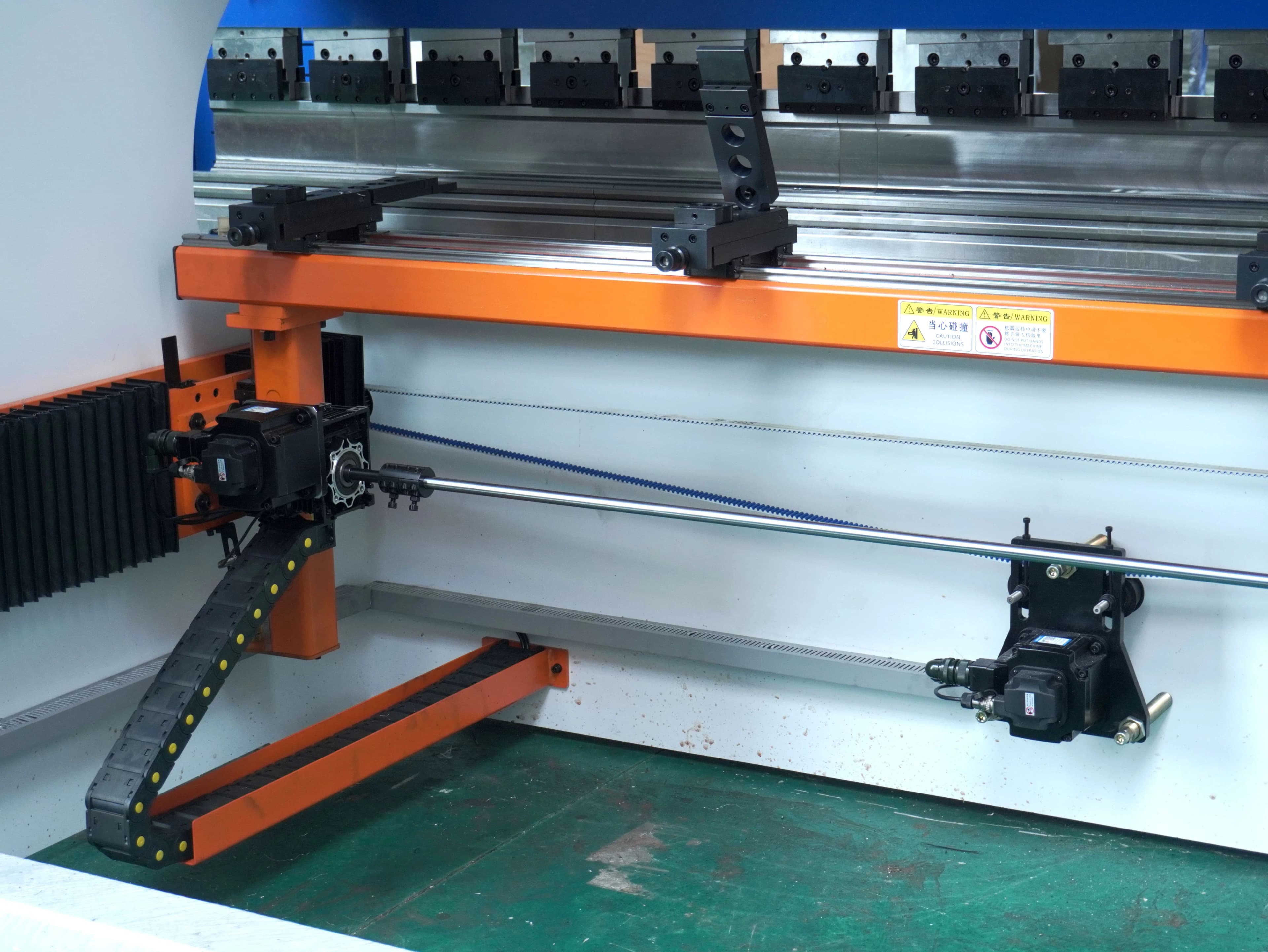 Hydraulic Press Brake | 130-Ton Capacity | 3200mm Bending Length | DA53T CNC Controller - Thumbnail 4