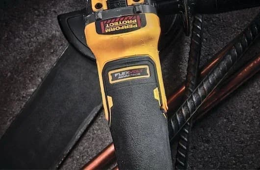 DeWalt DCG409 Brushless Cordless Angle Grinder | 20V MAX | 125mm Cutting & Polishing Power Tool - Thumbnail 5