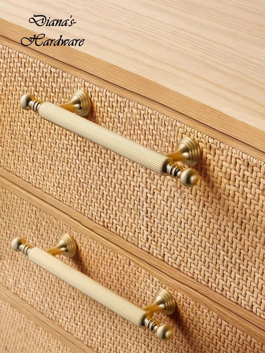 Style Cabinet Pulls | Light Luxury Gold & Black | Vertical Grain Drawer Handles & Knobs - Thumbnail 3