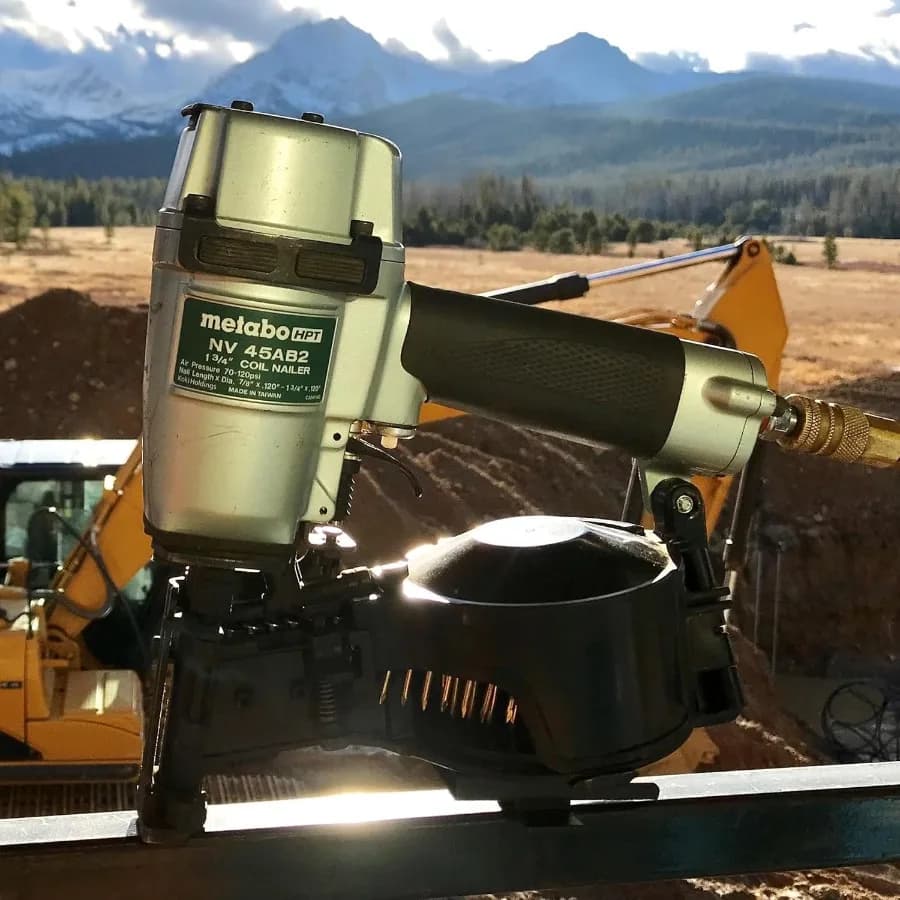 Coil Roofing Nailer | 1-3/4 Inch with Bonus Impact Driver Kit | Integrated Pneumatic System - Thumbnail 5