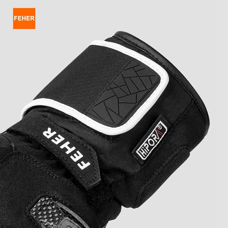 Motorcycle Riding Gloves | Leather with Carbon Fiber | Waterproof Touchscreen Warmth - Thumbnail 3
