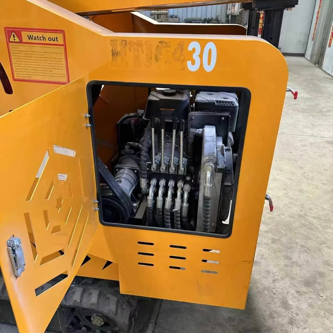Portable Jaw Crusher | Self-Propelled Tracked Design for Concrete & Aggregate Crushing - Thumbnail 2