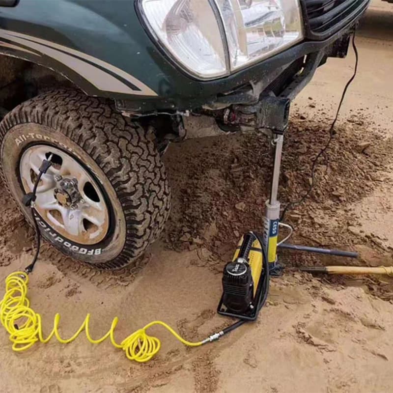 Off-Road Recovery Jack | 3-Ton Hydraulic Lift | Portable Tire Change & Vehicle Rescue Tool - Thumbnail 4