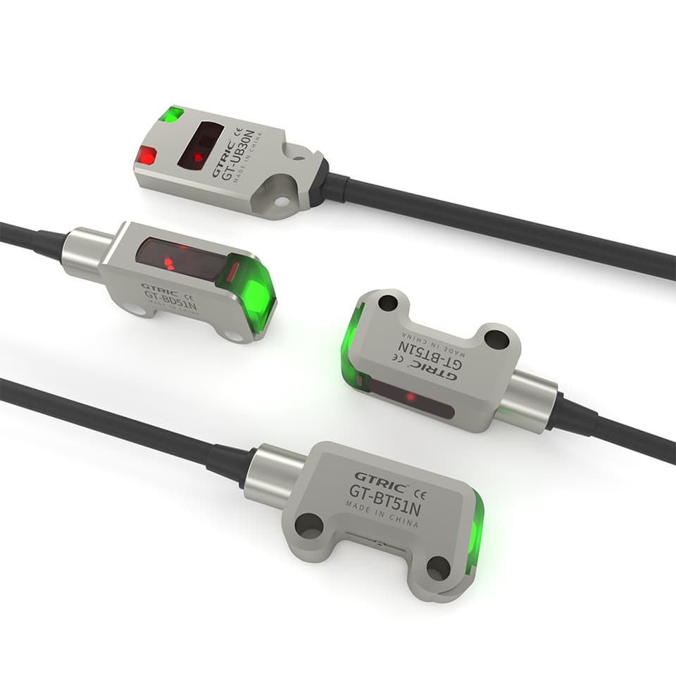 GTRIC mini ultra-thin diffuse reflective photoelectric sensor, IP67, stainless steel, 12-24V DC.