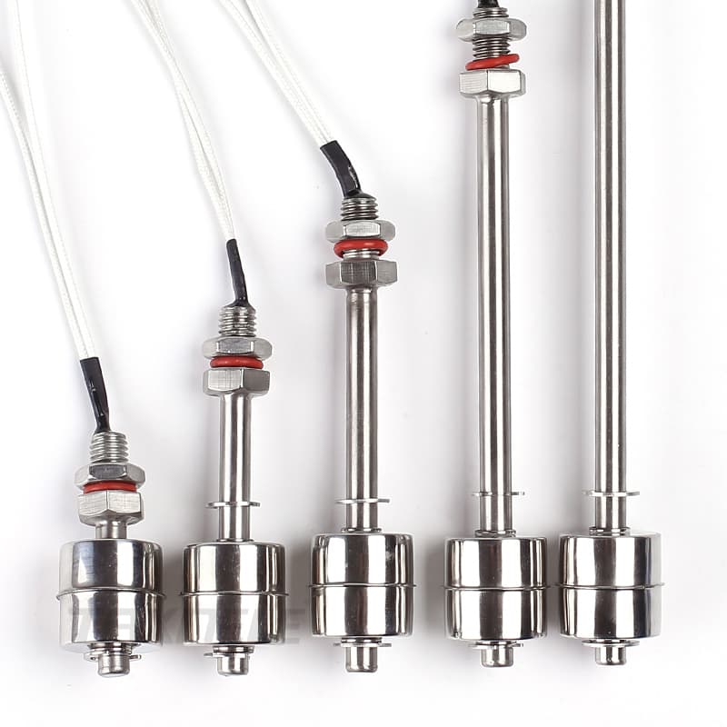 A 304 stainless steel float switch, built for high-temperature resistance, functioning as an automatic water level controller for tanks and water towers.