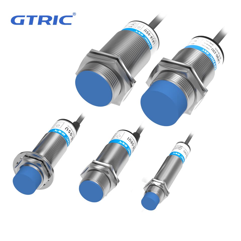 Capacitive Sensor | M18 Linear Displacement | 0-10V Voltage Output