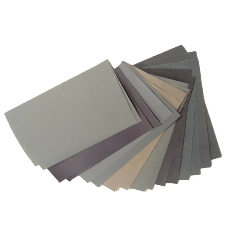 A comprehensive set of 15 sanding sheets with grits from 400 to 2500 for wet or dry use.