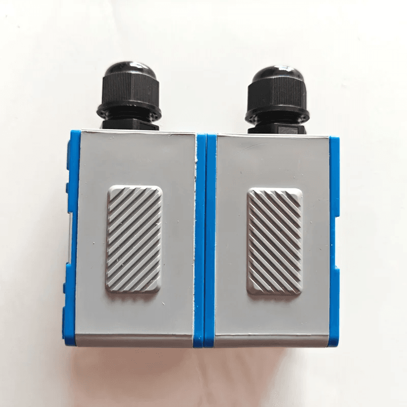 TUF-2000B Wall-mounted Ultrasonic Flow Meter, a digital liquid flow meter for pipes DN15-700.
